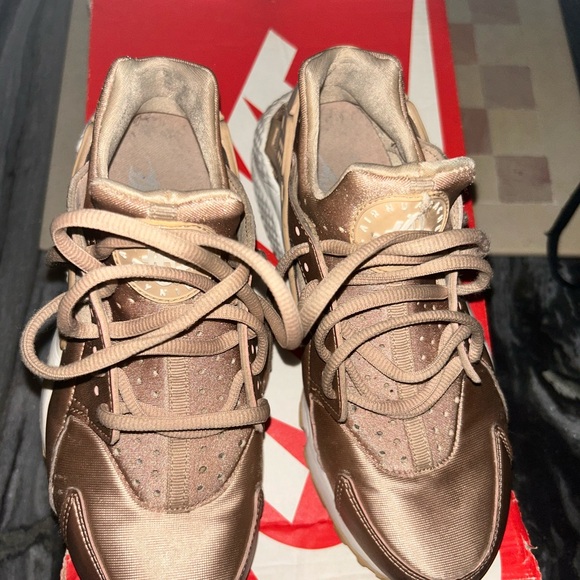 Nike air huarache rose gold - Picture 2 of 6